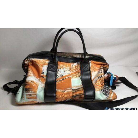 L.A.M.B. LAMB BY GWEN STEFANI FOR LIFE GYM BAG - Picture 4 of 9